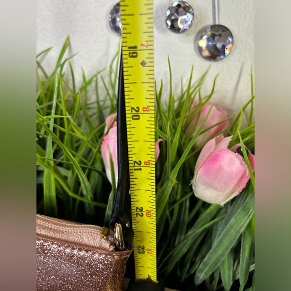 Kate spade ♠️ gold glitter crossbody handbag - Picture 16 of 16